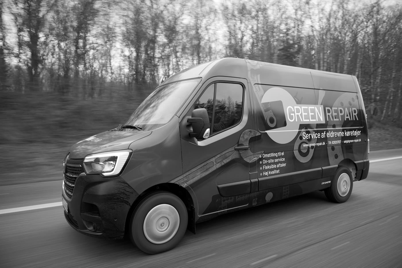 GreenRepairs servicevogn på vej ud til en kunde
